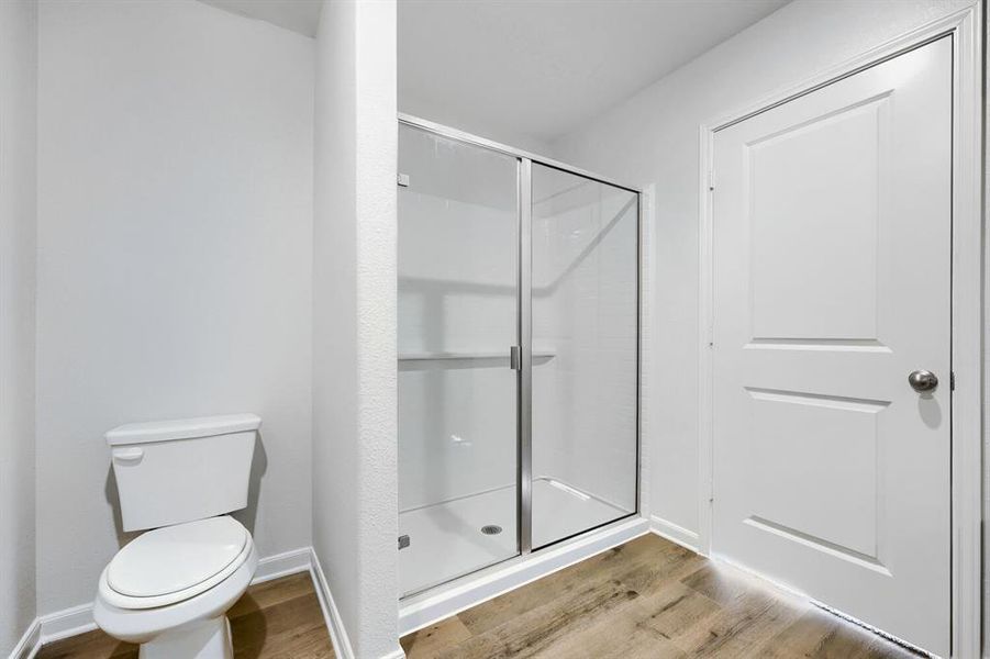 Furnished interior view inside a new home in Patriot Estates, Venus (Image 10).