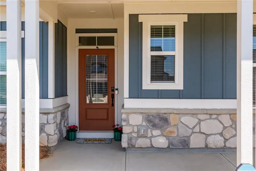 Exterior details and patio area of a home in Sweetbay Farm, Lawrenceville (Image 4).