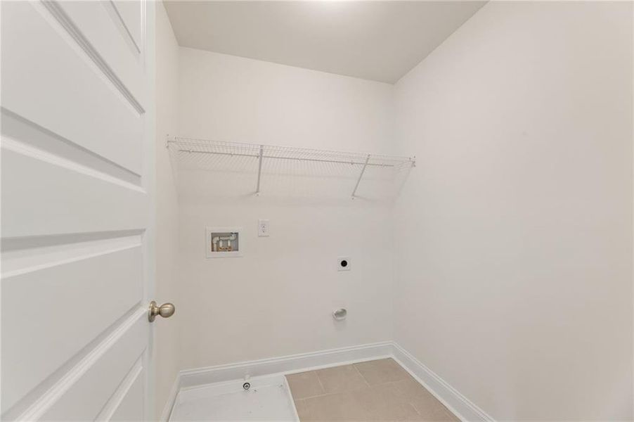 Spacious, unfurnished interior of a new home in Clark Farms, Flowery Branch (Image 20).