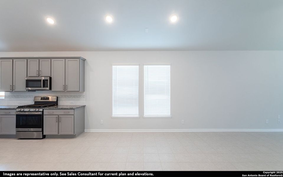Spacious, unfurnished interior of a new home in Arcadia Ridge, San Antonio (Image 11). Spacious, unfurnished interior of a new home in Arcadia Ridge, San Antonio (Image 11).