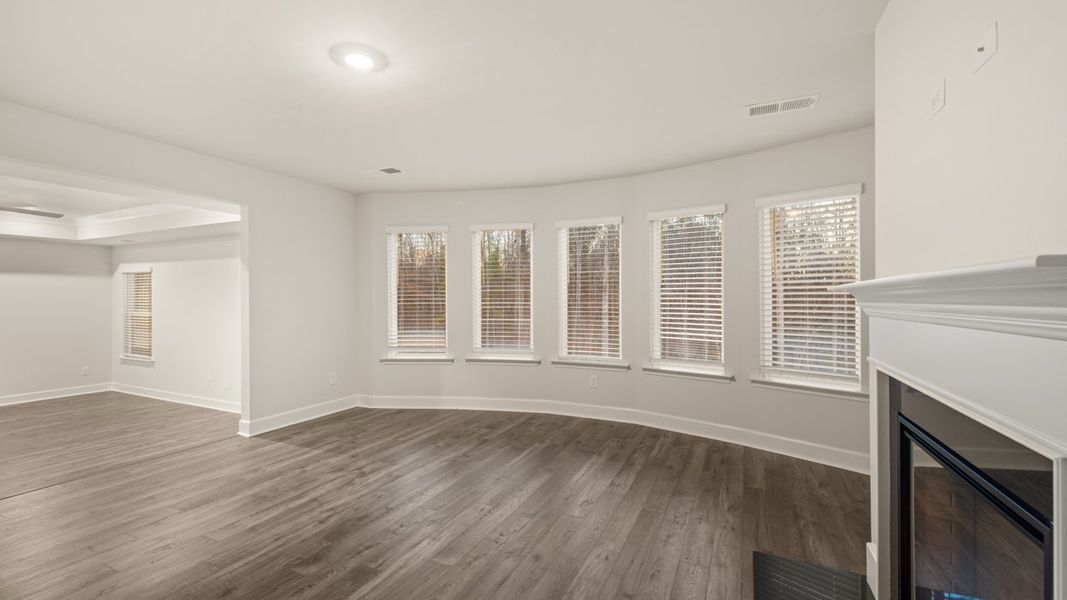 Spacious, unfurnished interior of a new home in The Gates at Pates Creek, Hampton (Image 27).