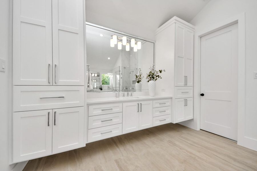 Furnished interior view inside a new home in , Houston (Image 17).