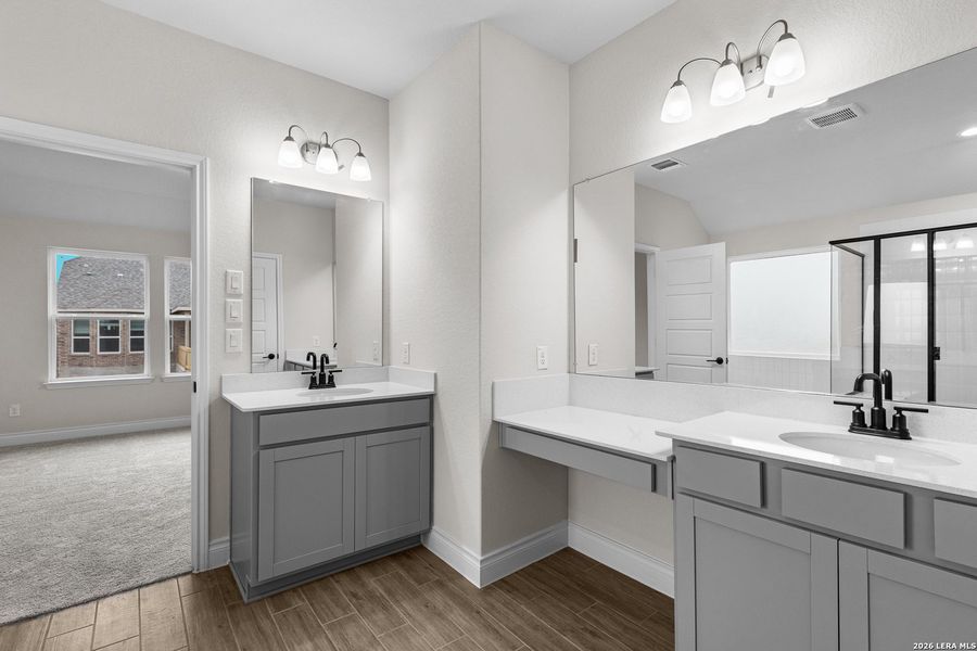 Furnished interior view inside a new home in Horizon Ridge, San Antonio (Image 12). Furnished interior view inside a new home in Horizon Ridge, San Antonio (Image 12).