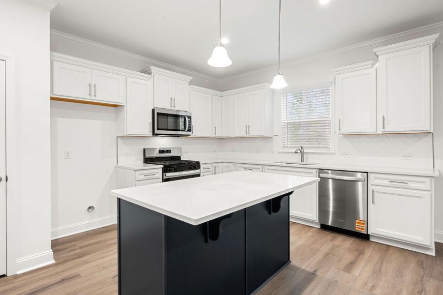 Furnished interior view inside a new home in Salem Bay, Beaufort (Image 15).