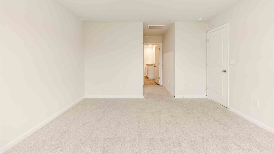 Spacious, unfurnished interior of a new home in Cedar Hill Landing, Navassa (Image 18).