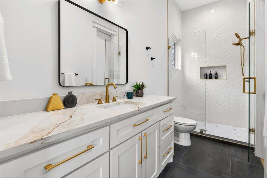 Furnished interior view inside a new home in , Dallas (Image 7).