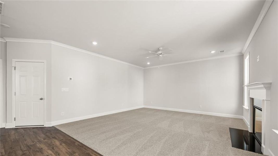 Spacious, unfurnished interior of a new home in Evergreen Crossing, Locust Grove (Image 21).
