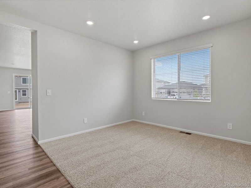 Spacious, unfurnished interior of a new home in Ridgeline Vista: The Flora Collection, Brighton (Image 28). Spacious, unfurnished interior of a new home in Ridgeline Vista: The Flora Collection, Brighton (Image 28).