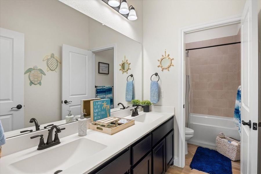 Furnished interior view inside a new home in Abe's Landing, Granbury (Image 31). Furnished interior view inside a new home in Abe's Landing, Granbury (Image 31).