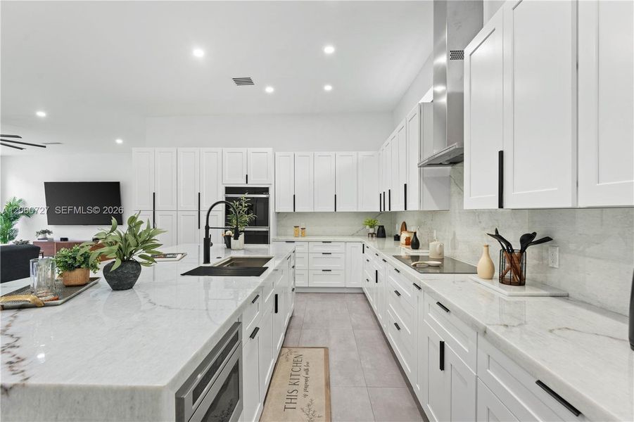 Furnished interior view inside a new home in , Plantation (Image 42).