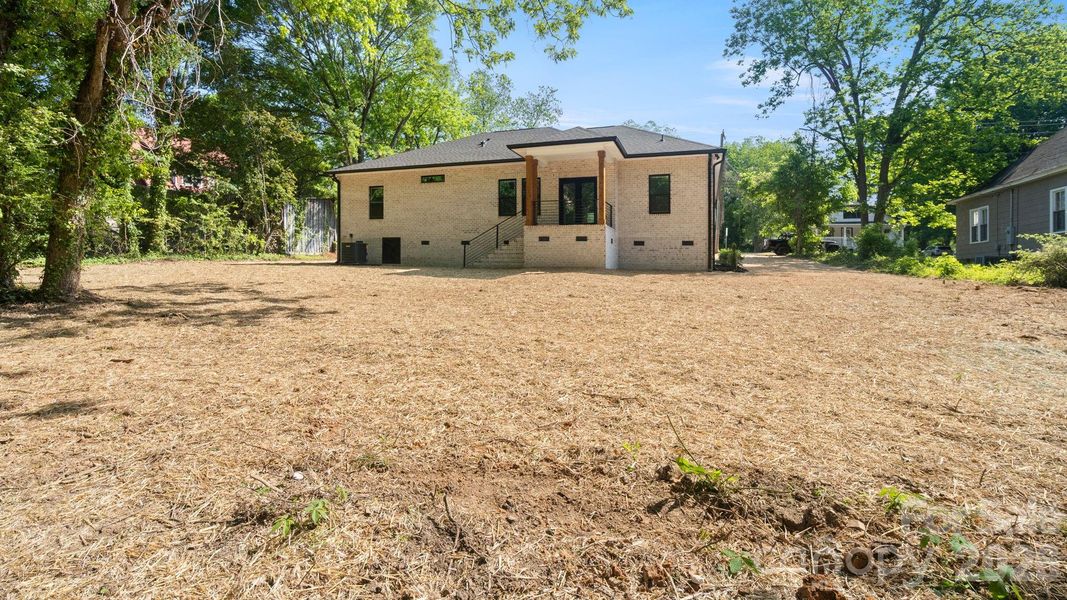 Exterior details and patio area of a home in , Lincolnton (Image 17).