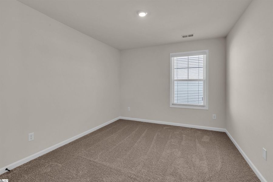 Spacious, unfurnished interior of a new home in Halton Oaks, Spartanburg (Image 20).
