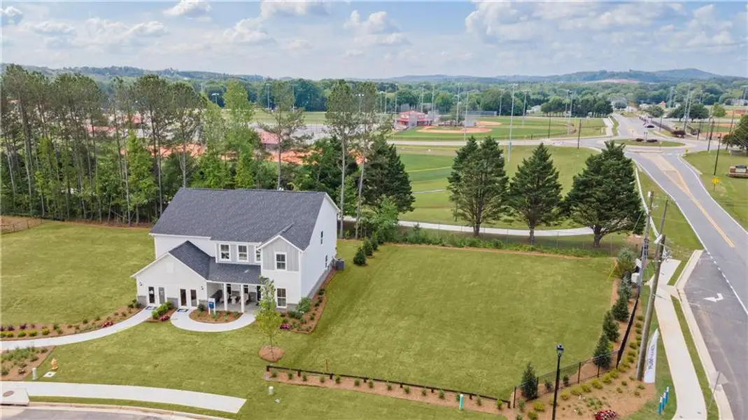 Image 27 of a home in Hamilton Place.