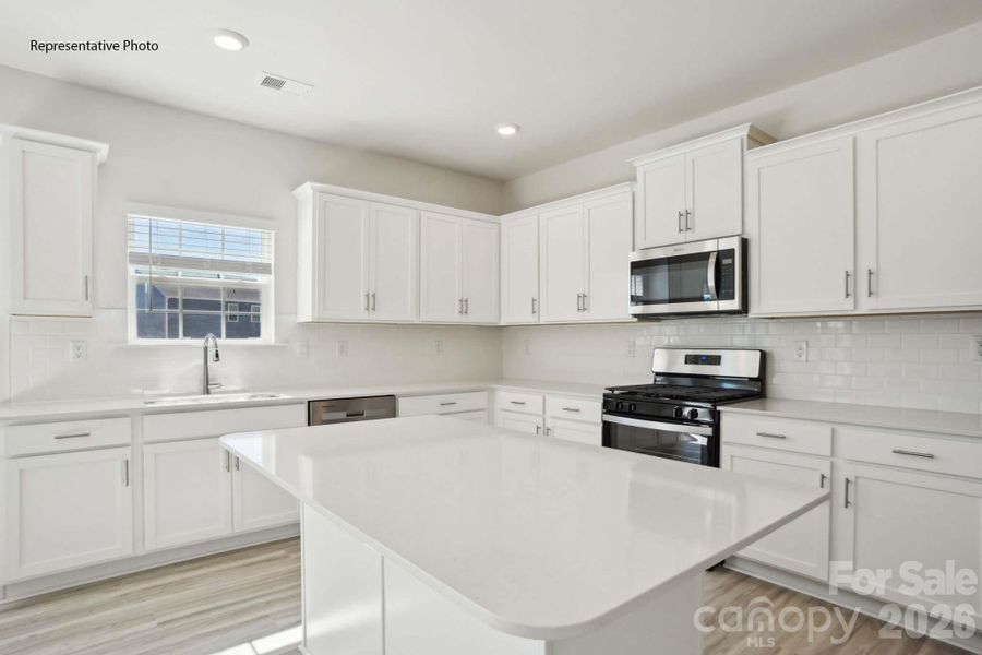 Furnished interior view inside a new home in Granite Falls, Lancaster (Image 6).