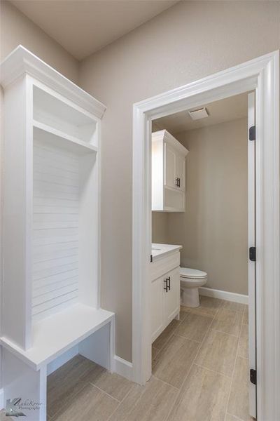 Spacious, unfurnished interior of a new home in , Abilene (Image 20).