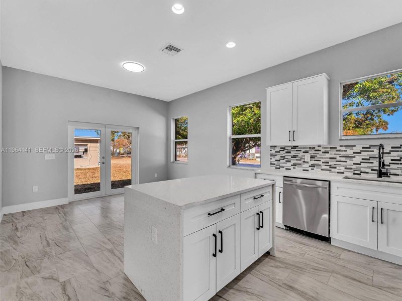 Furnished interior view inside a new home in , Fort Pierce (Image 11).