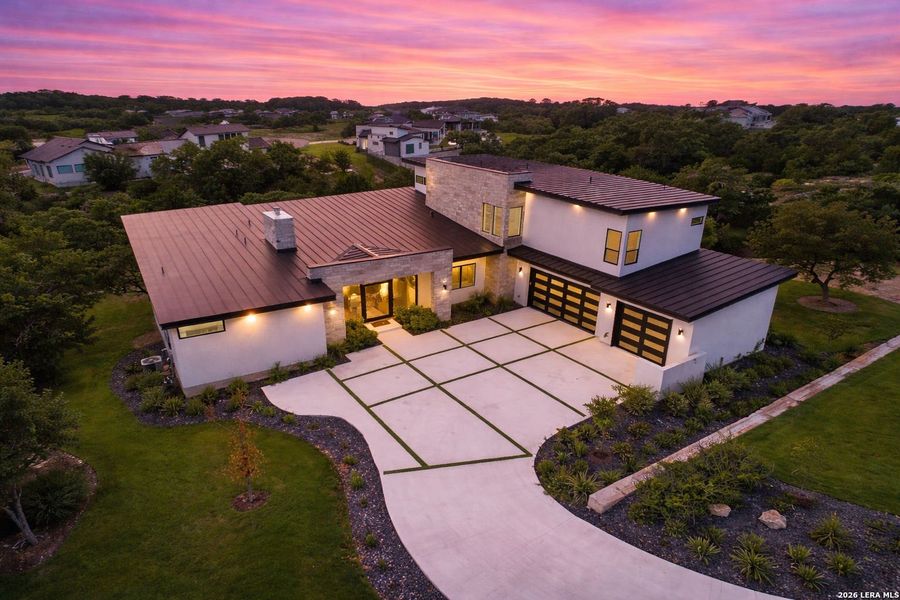 Image 53 of a home in .