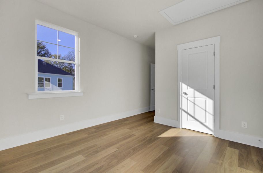 Spacious, unfurnished interior of a new home in Indigo Grove Single Family Homes, Johns Island (Image 40).