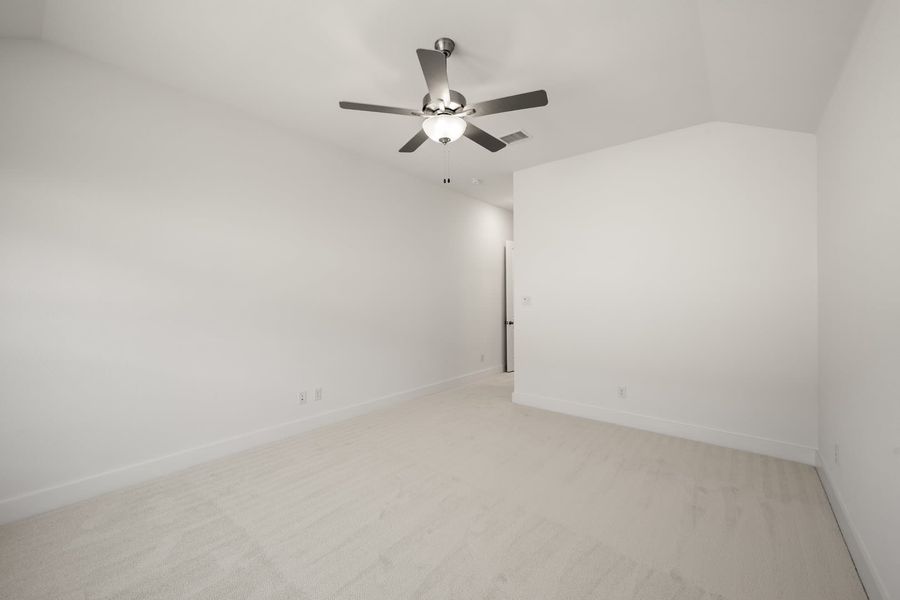 Spacious, unfurnished interior of a new home in Bridgewater, Midlothian (Image 20).