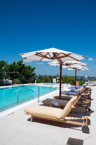 Community amenities in , Bay Harbor Islands (Image 42). Community amenities in , Bay Harbor Islands (Image 42).