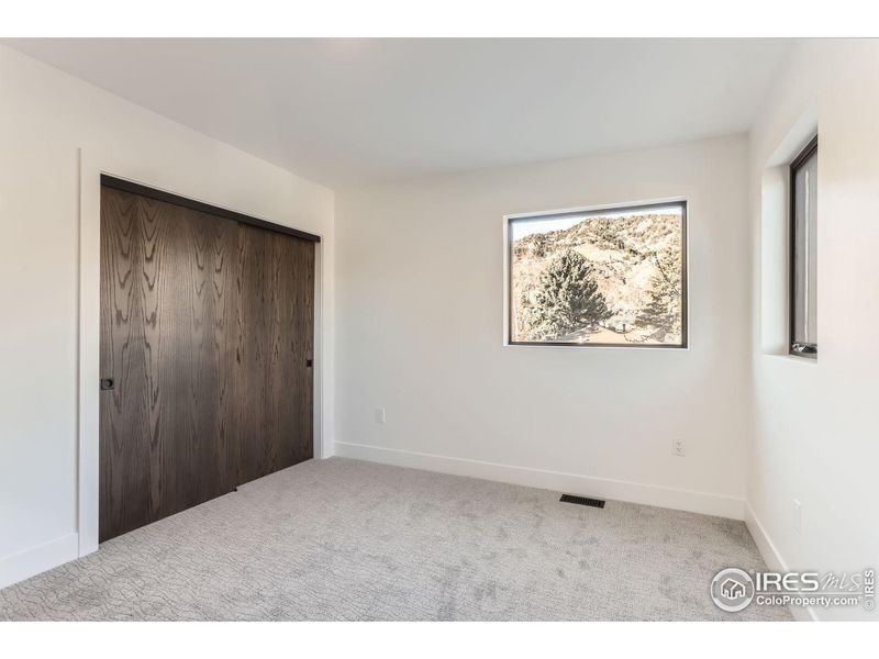 Spacious, unfurnished interior of a new home in , Boulder (Image 21).