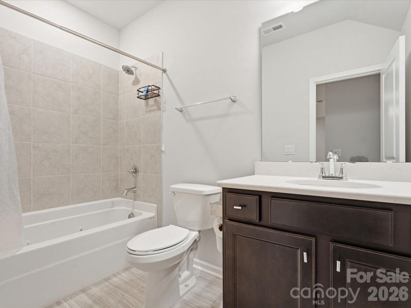 Loft/bedroom 3 bathroom