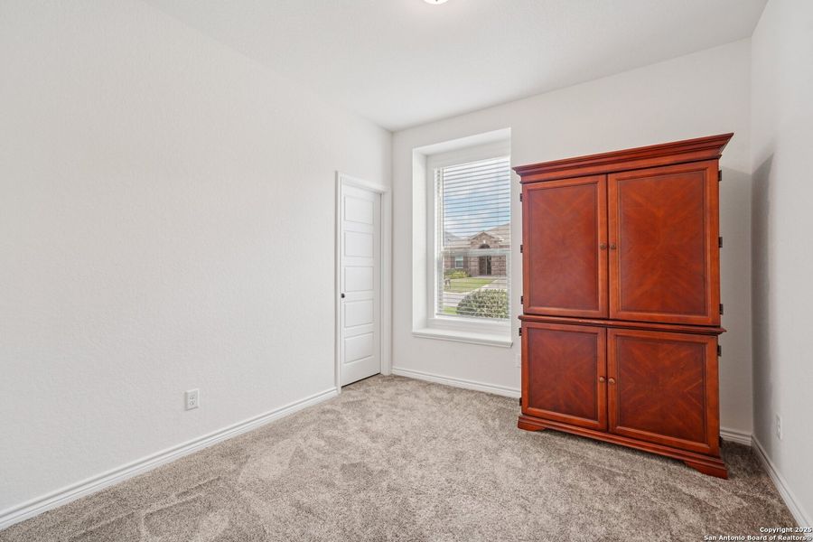 Image 41 of a home in Canyon Crest. Image 41 of a home in Canyon Crest.