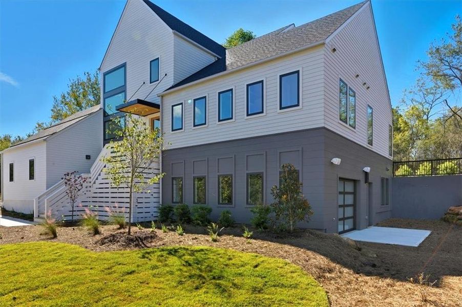 Exterior details and patio area of a home in Aster, Roswell (Image 40).