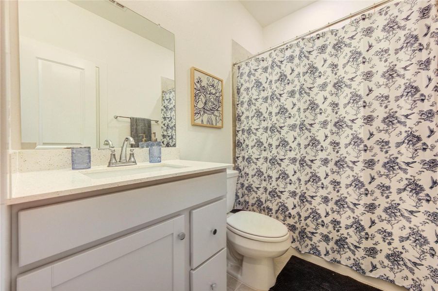 Furnished interior view inside a new home in Sienna 45', 50', Missouri City (Image 39).