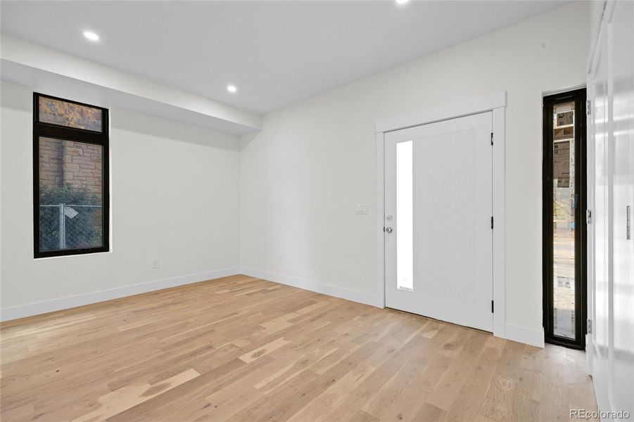 Spacious, unfurnished interior of a new home in , Denver (Image 25).
