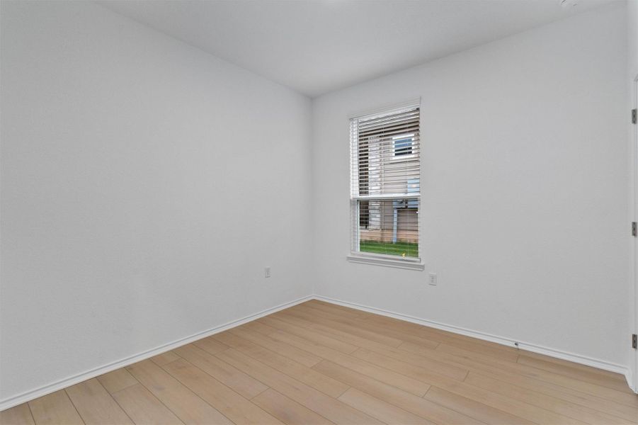 Spacious, unfurnished interior of a new home in Sun City Texas, Georgetown (Image 31).