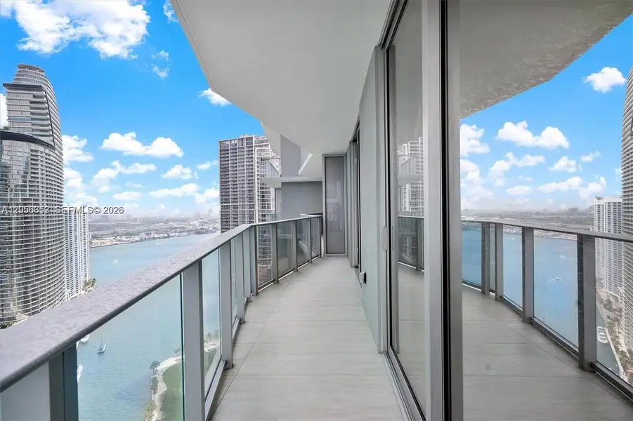 Condo located in Miami, FL showcasing its design and architecture (Image 17).