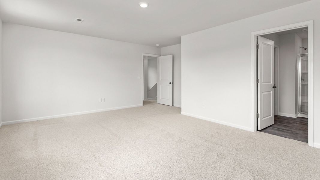 Spacious, unfurnished interior of a new home in Aspen Place, Thomasville (Image 19).