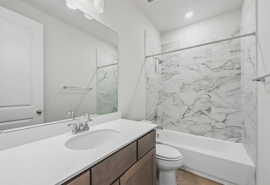 Plan 4046 Bath 2 - 17 of 20