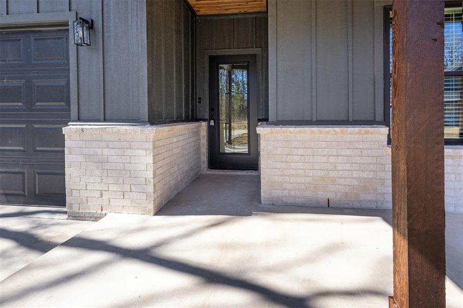 Exterior details and patio area of a home in , Payne Springs (Image 4). Exterior details and patio area of a home in , Payne Springs (Image 4).