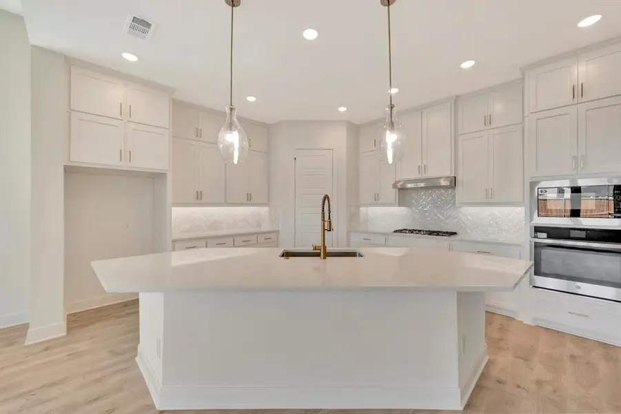 Furnished interior view inside a new home in Sandbrock Ranch, Aubrey (Image 12). Furnished interior view inside a new home in Sandbrock Ranch, Aubrey (Image 12).