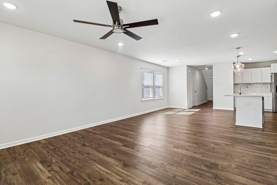Spacious, unfurnished interior of a new home in Victorywoods Village, Columbia (Image 14).
