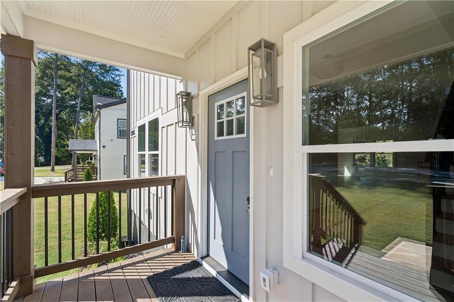 Exterior details and patio area of a home in , Decatur (Image 4).