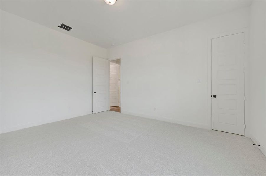 Spacious, unfurnished interior of a new home in Elements at Viridian - Traditional Series, Arlington (Image 23). Spacious, unfurnished interior of a new home in Elements at Viridian - Traditional Series, Arlington (Image 23).