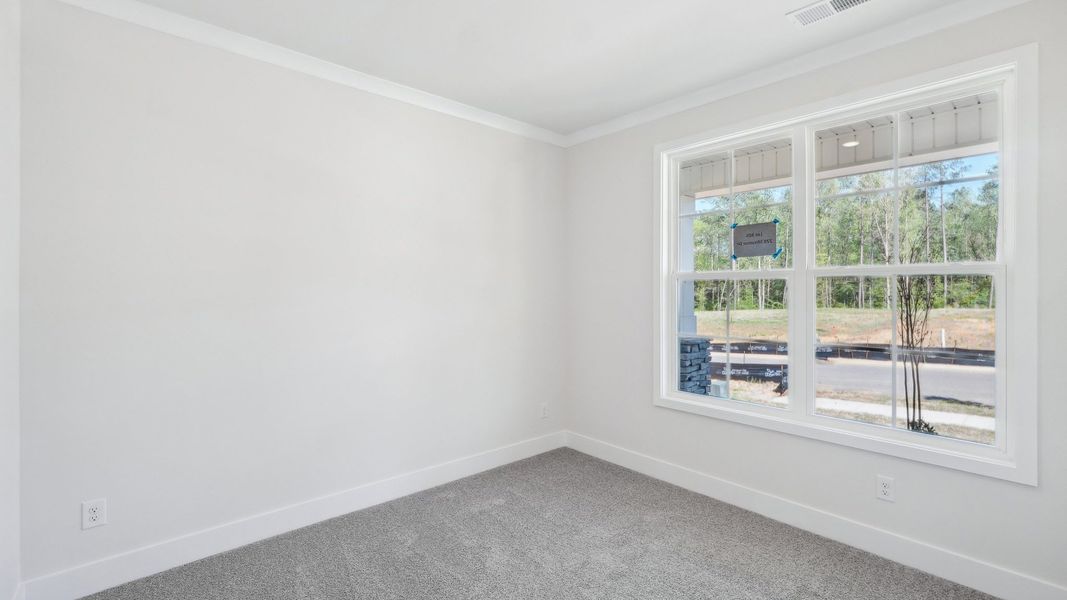 Representative unfurnished interior of a home built from the Sycamore by D.R. Horton in Westport, York (Image 25).