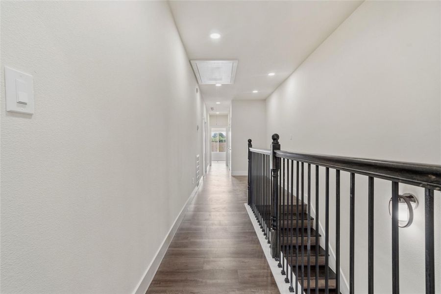 Spacious, unfurnished interior of a new home in , Houston (Image 24).