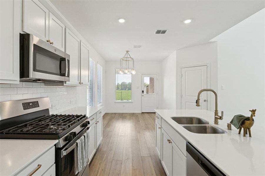 Furnished interior view inside a new home in Wildflower Ranch: Lonestar Collection, Fort Worth (Image 16). Furnished interior view inside a new home in Wildflower Ranch: Lonestar Collection, Fort Worth (Image 16).