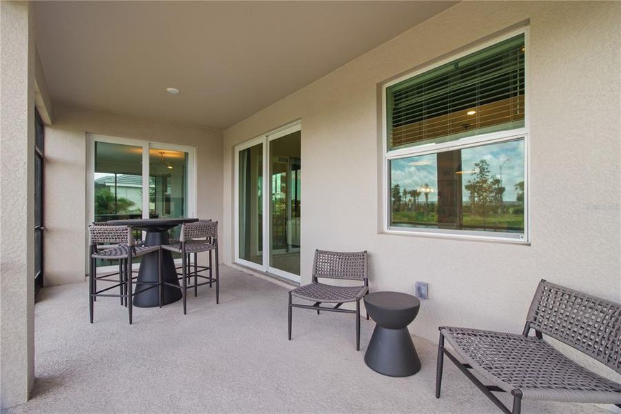 Exterior details and patio area of a home in , Lakewood Ranch (Image 28).