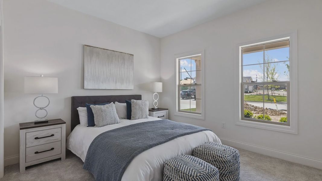 Representative furnished interior of a home built from the Salerno by Epcon Communities in Courtyards by Carrell, Ocean Isle Beach (Image 26).