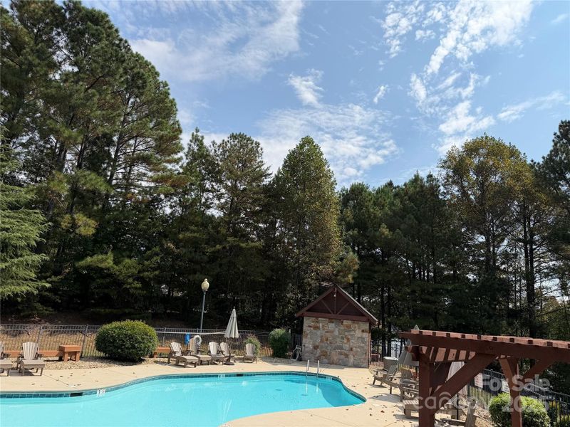 Anchors Landing community pool