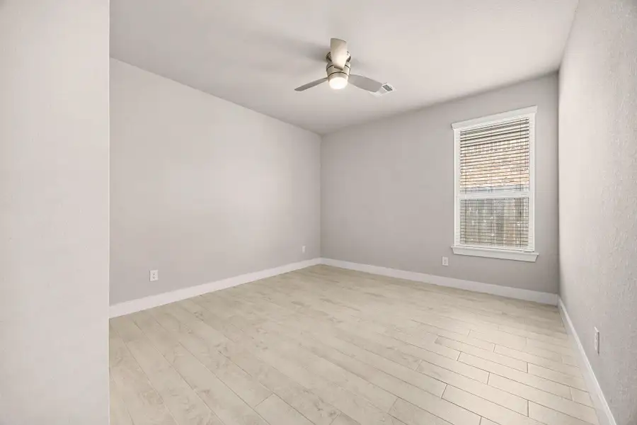 Spacious, unfurnished interior of a new home in Morton Creek Ranch, Katy (Image 14). Spacious, unfurnished interior of a new home in Morton Creek Ranch, Katy (Image 14).