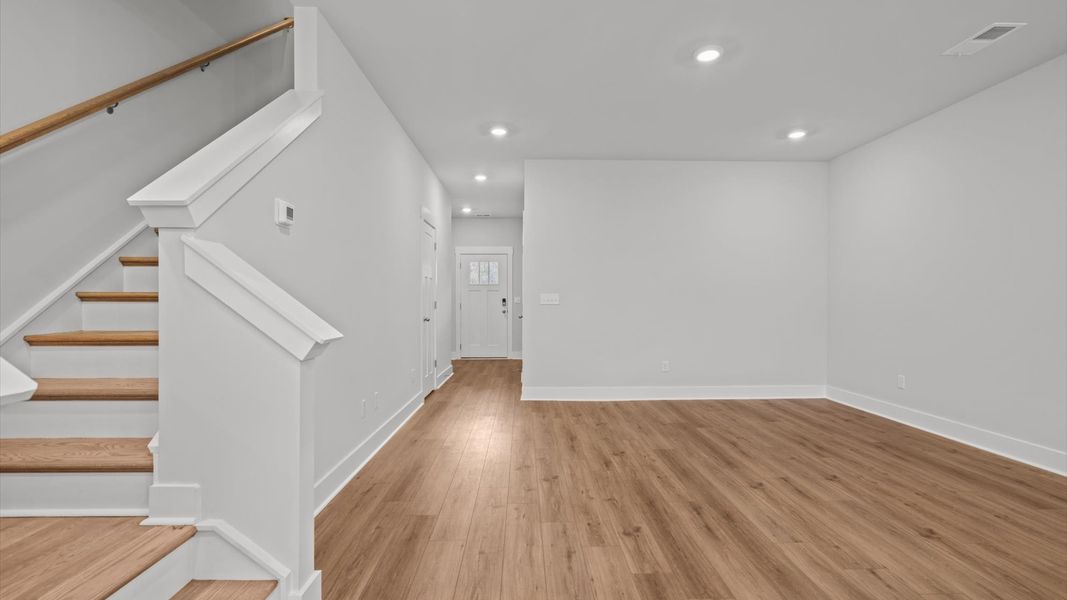 First-rate family room with thoughtful layout and superior connection to kitchen and dining spaces First-rate family room with thoughtful layout and superior connection to kitchen and dining spaces