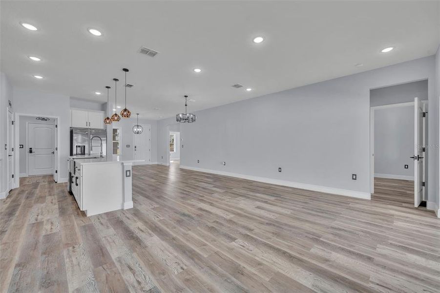 Spacious, unfurnished interior of a new home in , Poinciana (Image 39).