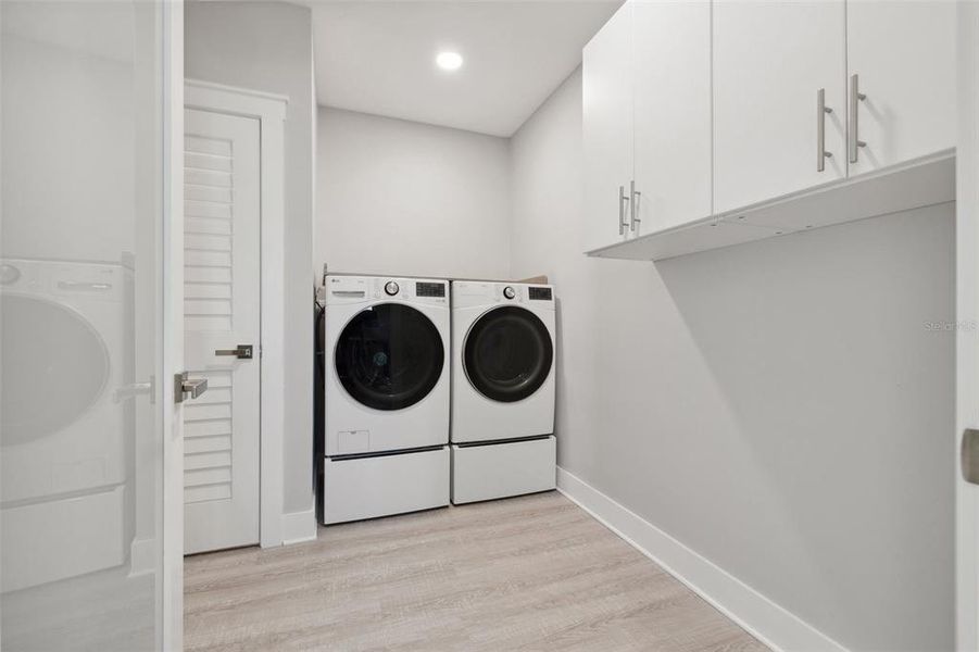 The Jewel Laundry The Jewel Laundry