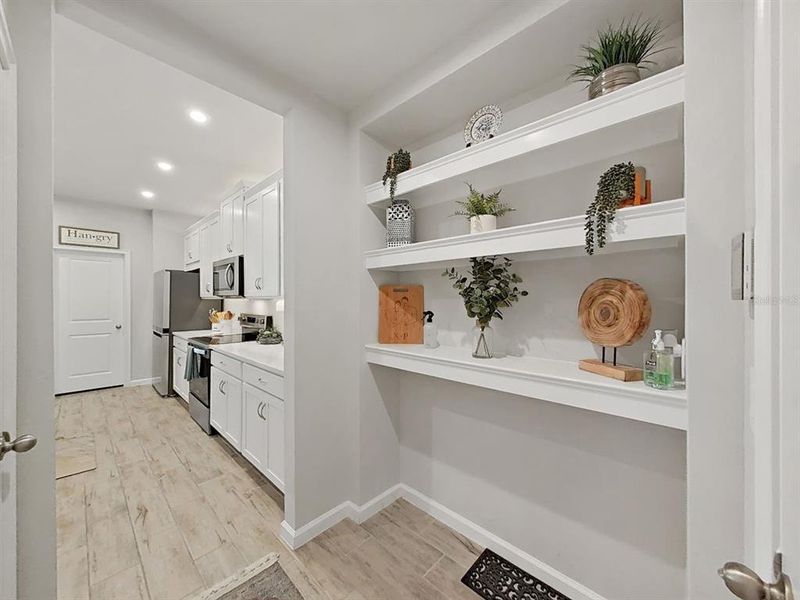 Furnished interior view inside a new home in , Lutz (Image 33).
